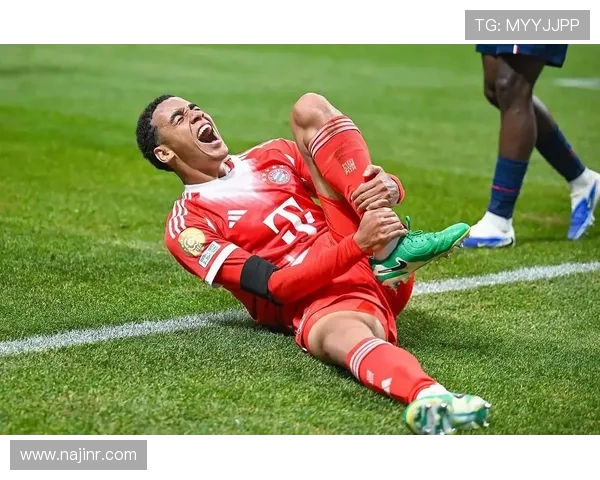 穆西亚拉自世俱杯受伤后首次回归球场训练恢复进程引人期待